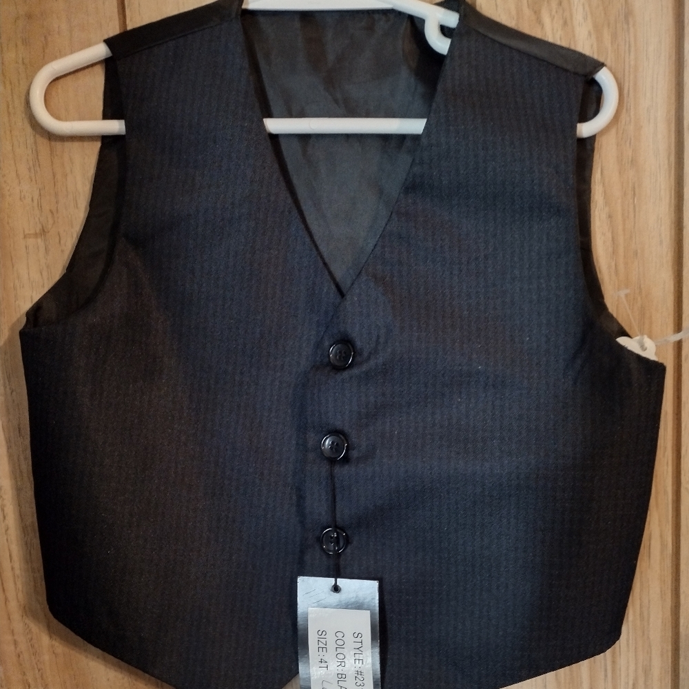 Boys blue/black vest size 4T